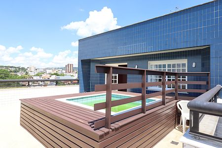 Apartamento à venda com 243m², 3 quartos e 2 vagasTerraço da Cobertura - piscina