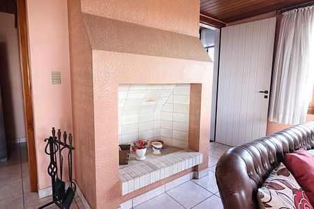 Apartamento à venda com 243m², 3 quartos e 2 vagasSalão de festa - Lareira