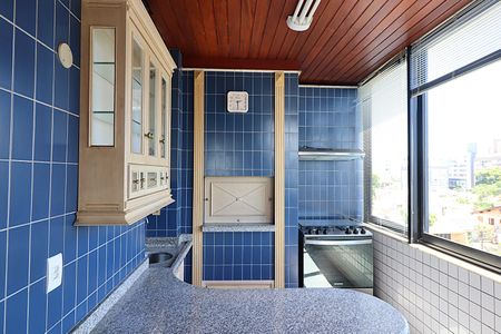 Apartamento à venda com 243m², 3 quartos e 2 vagasCobertura - Churrasqueira