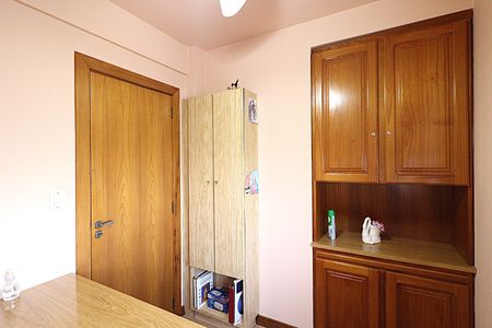 Apartamento à venda com 243m², 3 quartos e 2 vagasEscritório