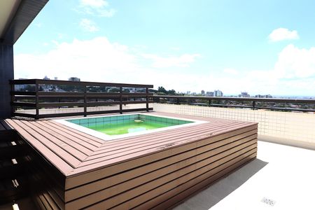 Apartamento à venda com 243m², 3 quartos e 2 vagasTerraço da Cobertura - piscina