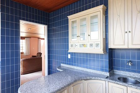 Apartamento à venda com 243m², 3 quartos e 2 vagasCobertura - Churrasqueira