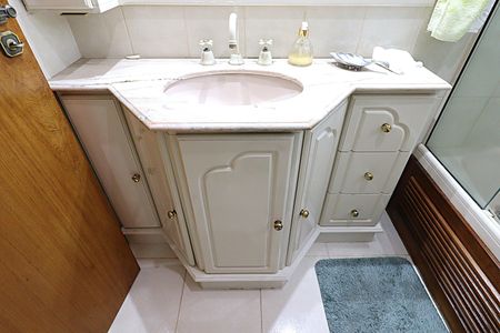 Apartamento à venda com 243m², 3 quartos e 2 vagasBanheiro da Suíte