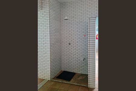 Studio para alugar com 46m², 1 quarto e 1 vaga Studio para alugar com 46m², 1 quarto e 1 vagaDucha