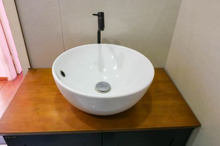 Apartamento para alugar com 55m², 1 quarto e 1 vaga Apartamento para alugar com 55m², 1 quarto e 1 vagaBanheiro