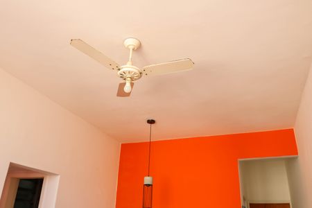 Sala de apartamento para alugar com 1 quarto, 55m² em Todos Os Santos, Rio de Janeiro