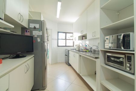 Apartamento à venda com 125m², 3 quartos e 2 vagasCozinha