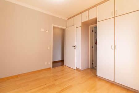 Apartamento à venda com 125m², 3 quartos e 2 vagasSuíte 2