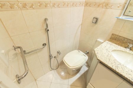 Apartamento à venda com 125m², 3 quartos e 2 vagasBanheiro da Suíte 3