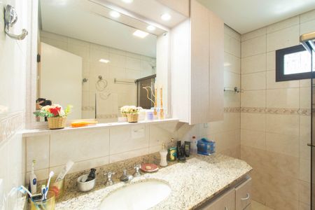 Apartamento à venda com 125m², 3 quartos e 2 vagasBanheiro da Suíte 1