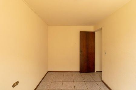 Quarto 1 de apartamento para alugar com 2 quartos, 48m² em Uberaba, Curitiba