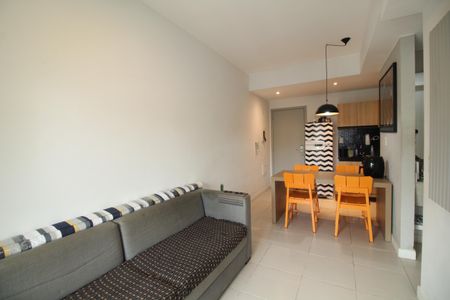 Sala de apartamento para alugar com 1 quarto, 40m² em Jacarepaguá, Rio de Janeiro