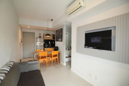 Sala de apartamento para alugar com 1 quarto, 40m² em Jacarepaguá, Rio de Janeiro