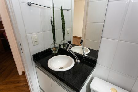 Apartamento para alugar com 55m², 2 quartos e 1 vaga Apartamento para alugar com 55m², 2 quartos e 1 vagaBanheiro