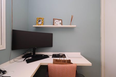 Apartamento para alugar com 84m², 2 quartos e 2 vagasEscritório