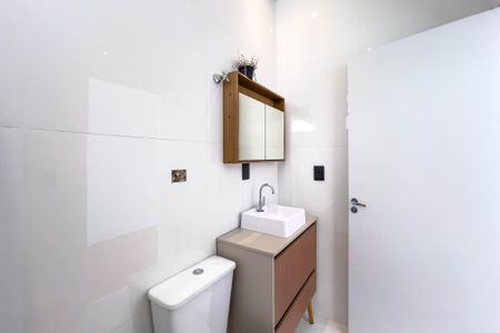 Apartamento para alugar com 45m², 2 quartos e sem vaga Apartamento para alugar com 45m², 2 quartos e sem vagaBanheiro