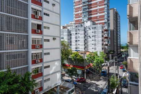 Vista de apartamento para alugar com 3 quartos, 100m² em Gonzaga, Santos