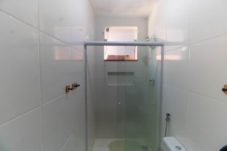 Casa à venda com 50m², 2 quartos e sem vaga Casa à venda com 50m², 2 quartos e sem vagaBanheiro