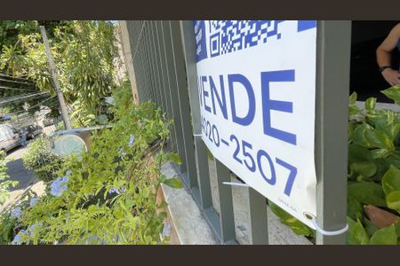 Apartamento à venda com 138m², 3 quartos e 2 vagasPlaquinha