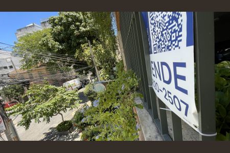 Apartamento à venda com 138m², 3 quartos e 2 vagasPlaquinha