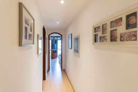 Apartamento à venda com 138m², 3 quartos e 2 vagasCorredor