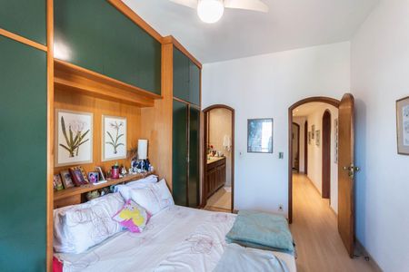 Apartamento à venda com 138m², 3 quartos e 2 vagasSuíte 1