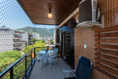 Apartamento à venda com 138m², 3 quartos e 2 vagasVaranda da Sala