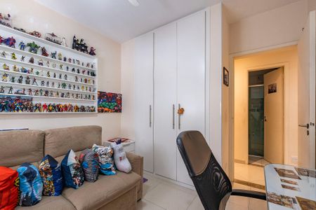 Apartamento à venda com 110m², 3 quartos e 2 vagasQuarto 3