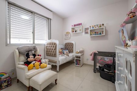 Apartamento à venda com 110m², 3 quartos e 2 vagasQuarto 2