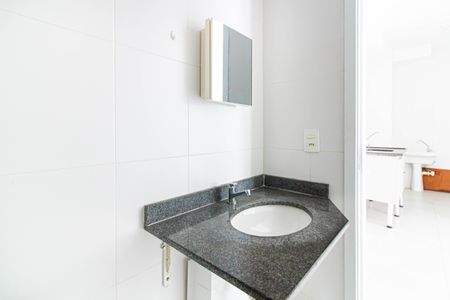Apartamento à venda com 32m², 2 quartos e sem vaga Apartamento à venda com 32m², 2 quartos e sem vagaBanheiro