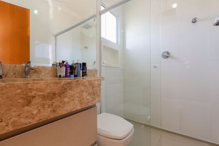 Casa para alugar com 140m², 2 quartos e 2 vagasBanheiro da Suíte