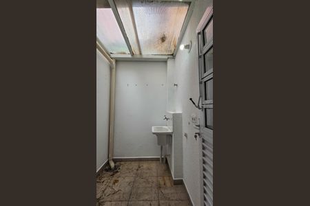 Área de Serviço de casa para alugar com 2 quartos, 70m² em Jardim Ubirajara, São Paulo