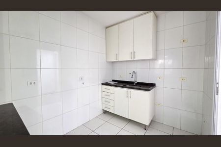 Cozinha de casa para alugar com 2 quartos, 70m² em Jardim Ubirajara, São Paulo