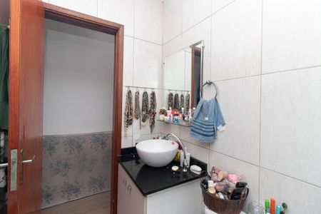 Casa à venda com 134m², 3 quartos e 2 vagasBanheiro da Suíte 2