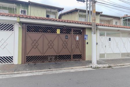 Casa à venda com 134m², 3 quartos e 2 vagasFachada