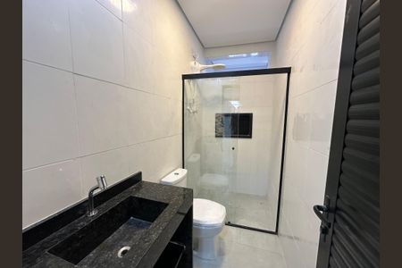 Banheiro de apartamento para alugar com 2 quartos, 40m² em Vila Pouso Alegre, Barueri