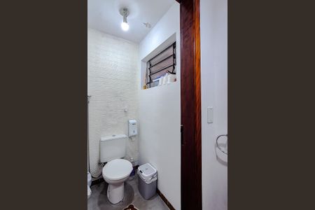 Casa à venda com 250m², 4 quartos e 3 vagasLavabo