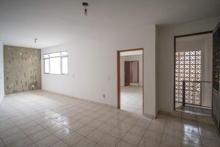 Casa à venda com 250m², 4 quartos e 3 vagas Casa à venda com 250m², 4 quartos e 3 vagasQuarto 4