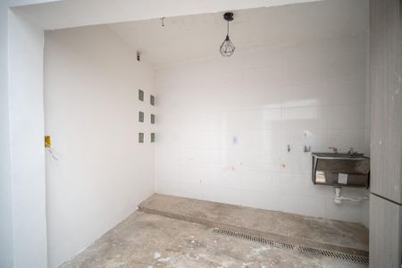 Casa à venda com 250m², 4 quartos e 3 vagas Casa à venda com 250m², 4 quartos e 3 vagasÁrea de serviço
