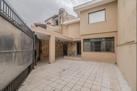 Garagem de casa à venda com 4 quartos, 250m² em Cursino, São Paulo