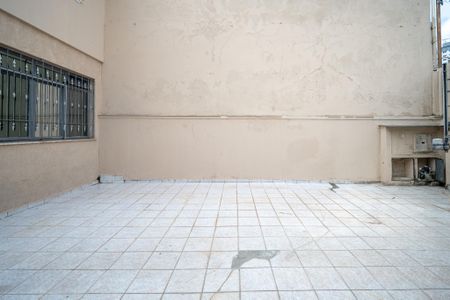 Casa à venda com 250m², 4 quartos e 3 vagas Casa à venda com 250m², 4 quartos e 3 vagasÁrea comum