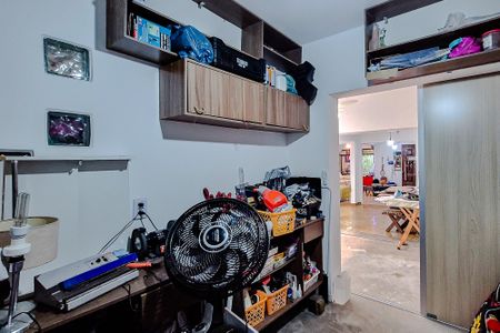 Casa à venda com 250m², 4 quartos e 3 vagasQuarto de Serviço