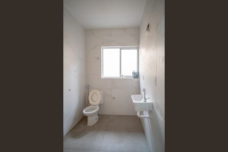 Casa à venda com 250m², 4 quartos e 3 vagas Casa à venda com 250m², 4 quartos e 3 vagasBanheiro social