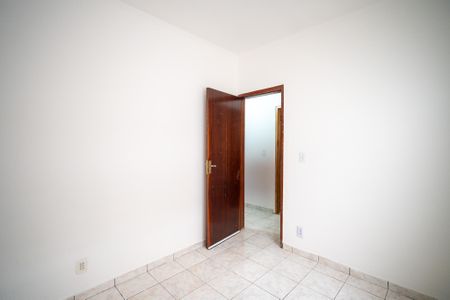 Casa à venda com 250m², 4 quartos e 3 vagas Casa à venda com 250m², 4 quartos e 3 vagasQuarto 2