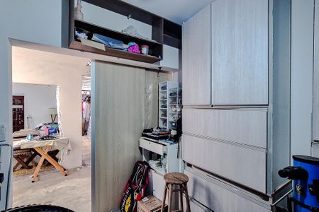 Casa à venda com 250m², 4 quartos e 3 vagasQuarto de Serviço