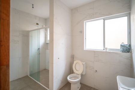 Casa à venda com 250m², 4 quartos e 3 vagas Casa à venda com 250m², 4 quartos e 3 vagasBanheiro social