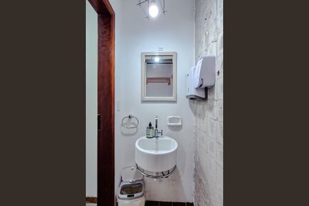 Casa à venda com 250m², 4 quartos e 3 vagasLavabo