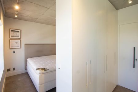 Apartamento à venda com 74m², 1 quarto e 1 vagaQuarto