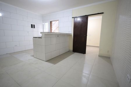 Sala de casa para alugar com 2 quartos, 65m² em Jardim Santo André, Santo André