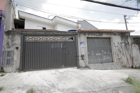 Casa para alugar com 65m², 2 quartos e sem vagaFachada